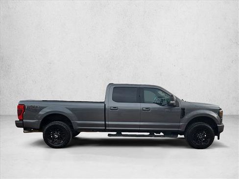 Used 2022 Ford F350 Lariat w/ Black Appearance Package image 4