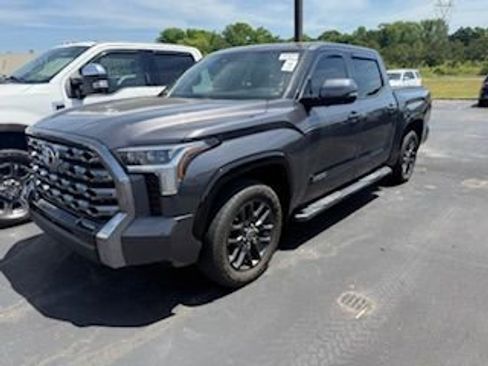 Used 2022 Toyota Tundra Platinum RWD image 1