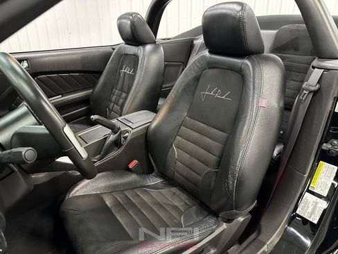 Used 2010 Ford Mustang GT image 33