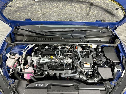 Used 2025 Toyota Prius LE FWD image 31