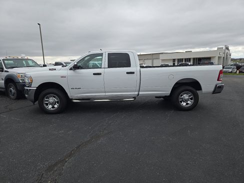 Used 2022 RAM 2500 Tradesman w/ Chrome Appearance Group image 2