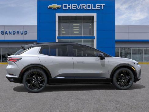 New 2026 Chevrolet Equinox EV RS FWD image 29