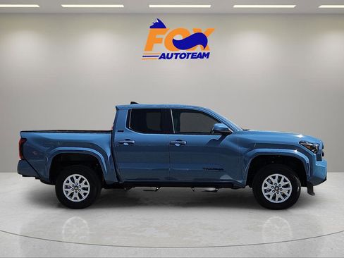 New 2026 Toyota Tacoma SR5 AWD/4WD image 5