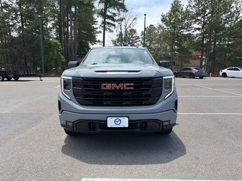 Used 2024 GMC Sierra 1500 Elevation AWD/4WD image 3