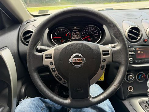 Used 2015 Nissan Rogue S w/ Convenience Package AWD/4WD image 14