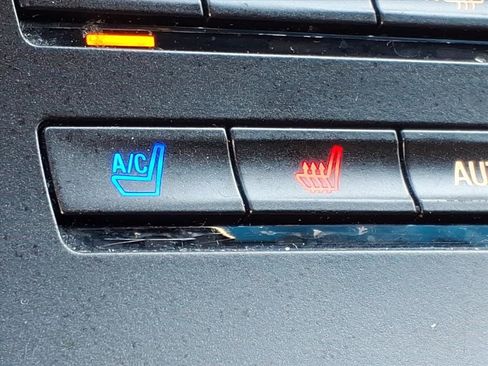 Used 2016 Lincoln MKX Reserve w/ Luxury Package image 8