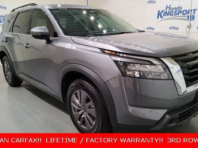 Used 2024 Nissan Pathfinder SV