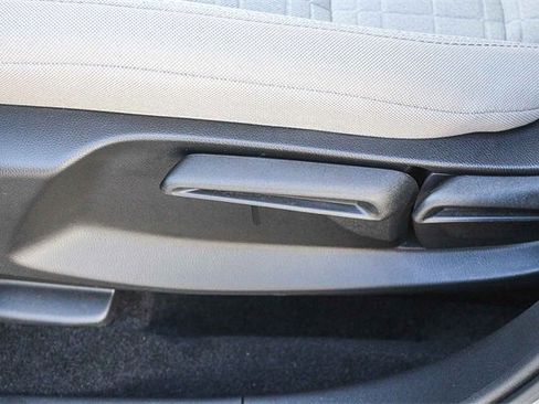 Used 2024 Honda HR-V LX image 28