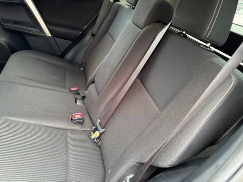 Used 2015 Toyota RAV4 XLE AWD/4WD image 10