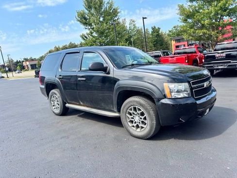 Used 2010 Chevrolet Tahoe LS w/ Skid Plate Package AWD/4WD image 3