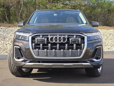 Used 2025 Audi Q7 2.0T Premium Plus w/ Premium Plus Package AWD/4WD image 29