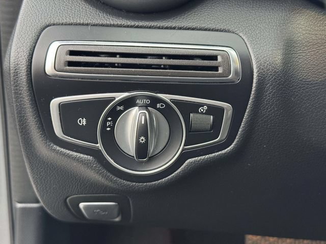Used 2019 Mercedes-Benz C 300 4MATIC Sedan image 27