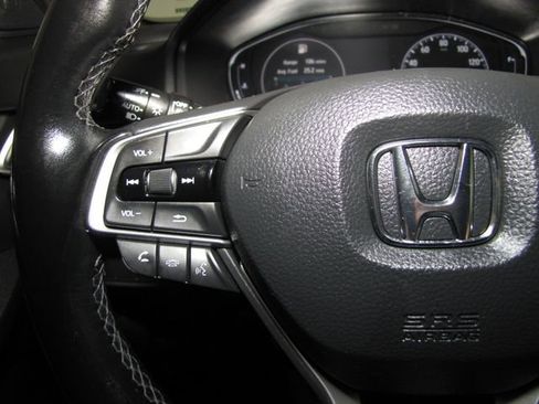 Used 2020 Honda Accord Sport image 5