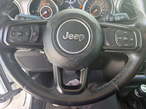 Used 2020 Jeep Wrangler Sport AWD/4WD image 10