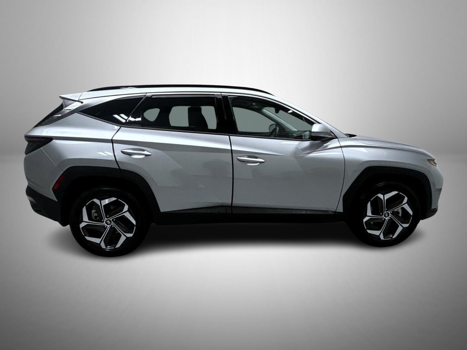 Used 2024 Hyundai Tucson Limited AWD/4WD image 4