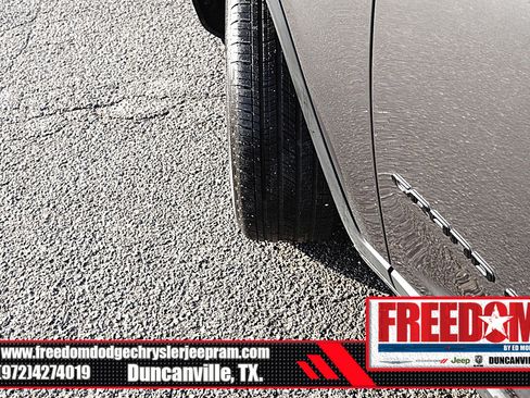 Used 2024 Jeep Grand Cherokee Altitude image 43