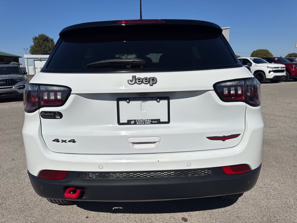 Used 2023 Jeep Compass Trailhawk AWD/4WD image 5