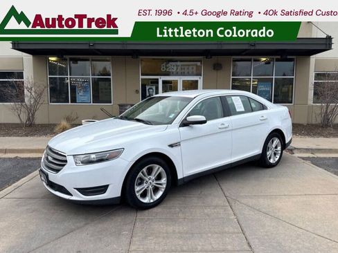 Used 2018 Ford Taurus SEL image 1
