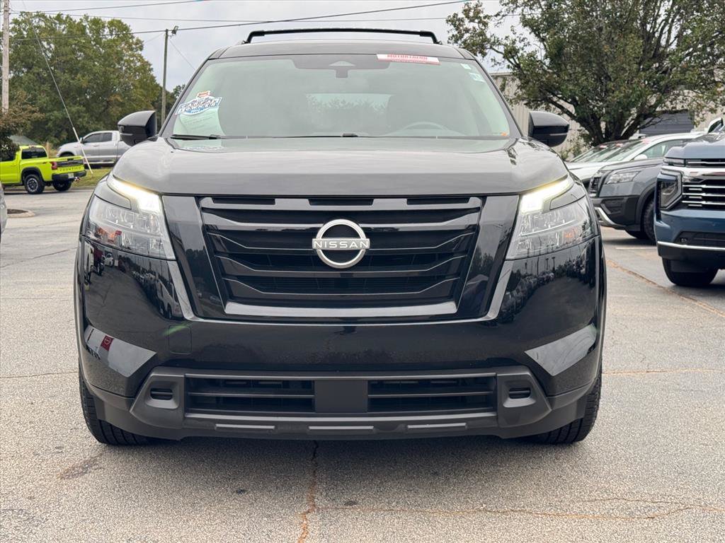 Certified 2024 Nissan Pathfinder SV w/ Lighting Package (N92) FWD image 8