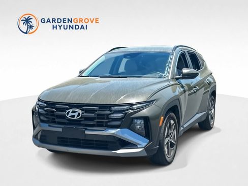 Used 2025 Hyundai Tucson SEL FWD image 1