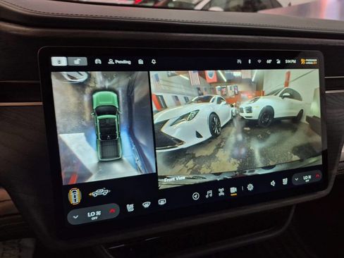 Used 2023 Rivian R1T Adventure image 17