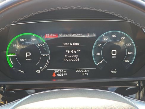 Used 2024 Audi Q8 e-tron Premium AWD/4WD image 19