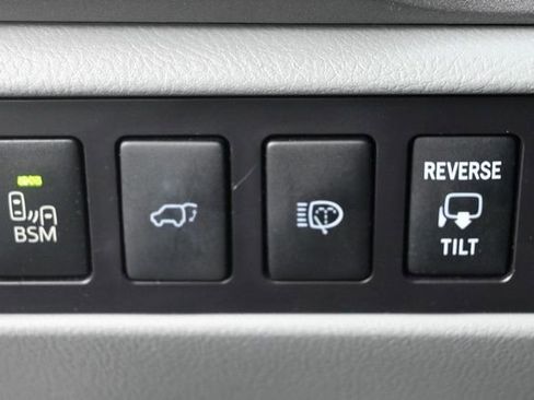 Used 2017 Toyota Sequoia Platinum AWD/4WD image 14