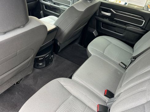 Used 2024 RAM 2500 Big Horn w/ Level 2 Equipment Group image 12