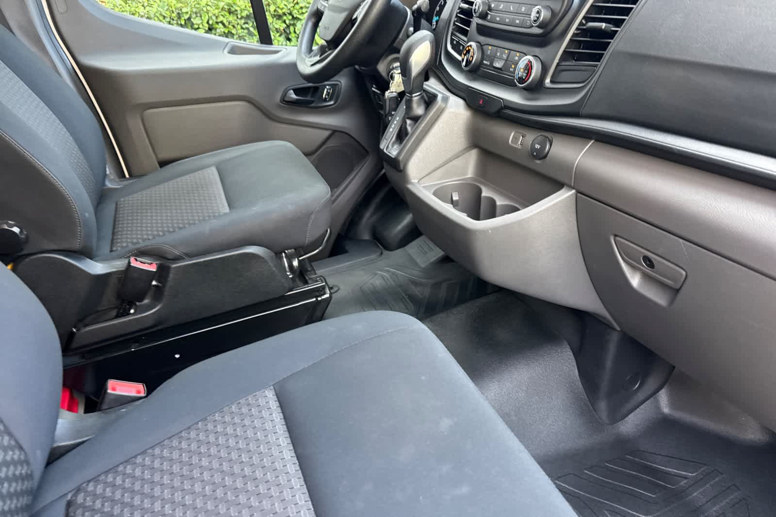 Used 2025 Ford Transit 250 Low Roof w/ Exterior Upgrade Package RWD image 15
