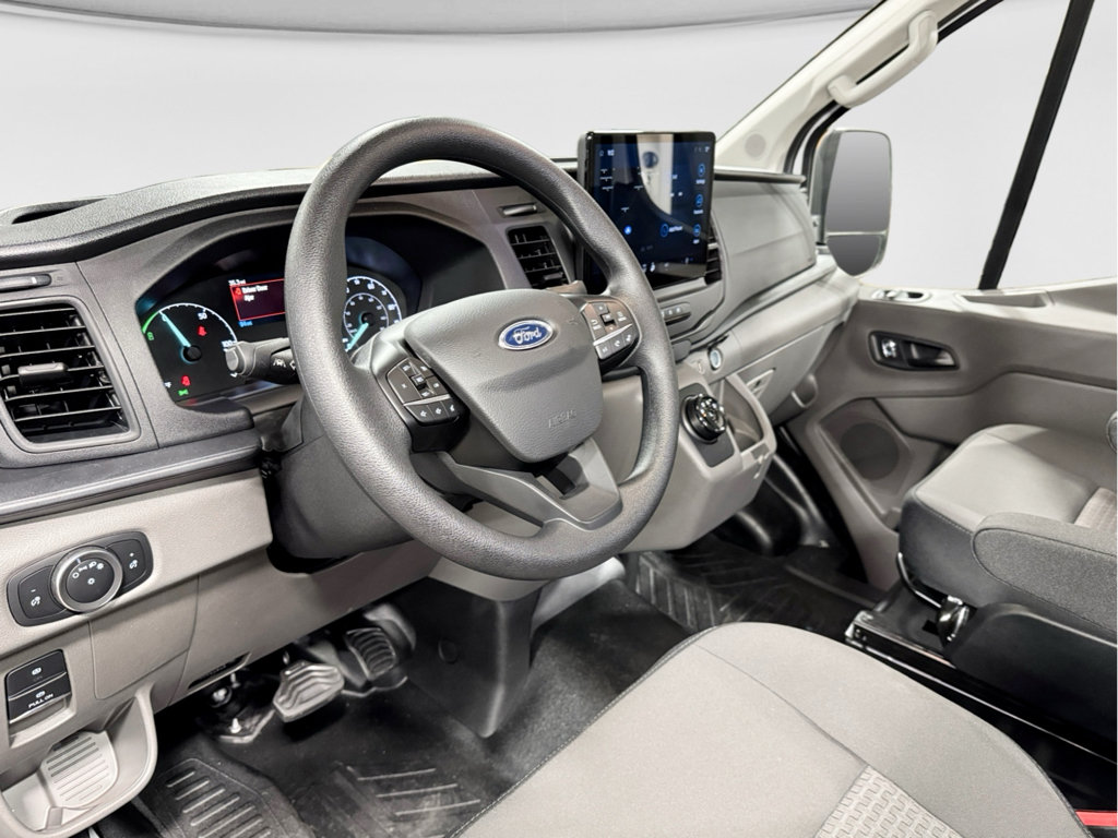 Used 2024 Ford E-Transit Low Roof RWD image 19