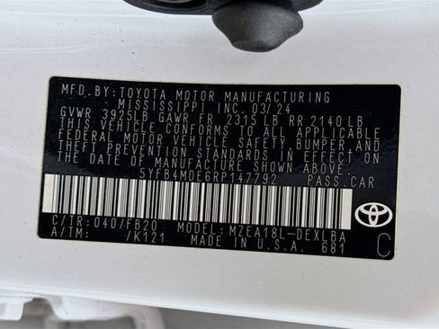 Used 2024 Toyota Corolla LE image 31