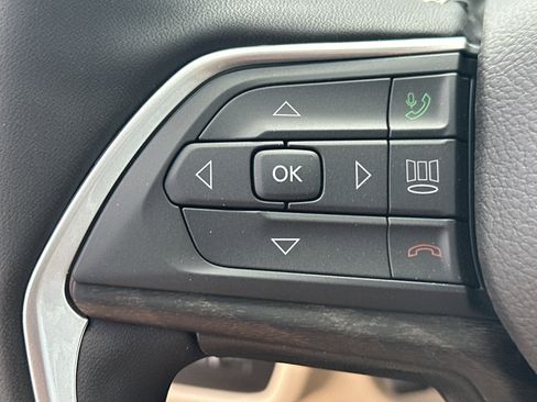 New 2026 Jeep Grand Cherokee L Limited AWD/4WD image 26