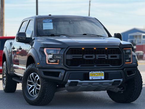 Used 2018 Ford F150 Raptor w/ Equipment Group 802A Luxury image 2