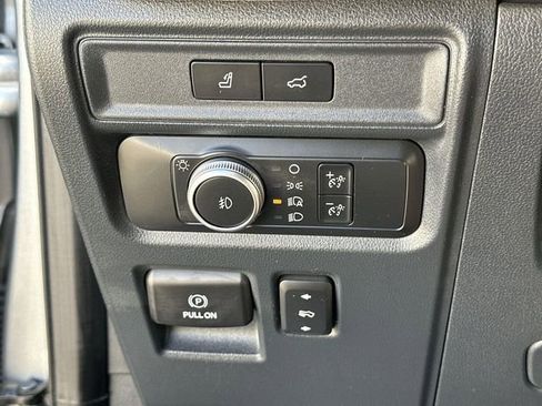 Used 2022 Ford Expedition Max Limited AWD/4WD image 17