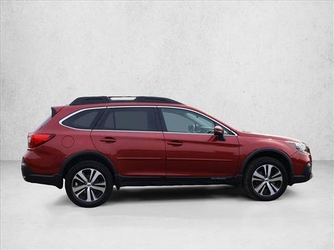 Used 2018 Subaru Outback 3.6R Limited AWD/4WD image 4
