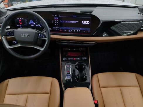 Used 2025 Audi A5 2.0T Premium w/ Convenience Package AWD/4WD image 31