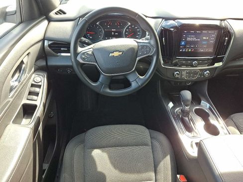 Used 2023 Chevrolet Traverse LT AWD/4WD image 12
