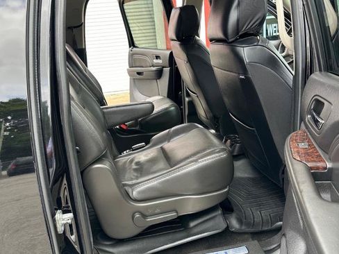 Used 2013 GMC Yukon XL Denali RWD image 30