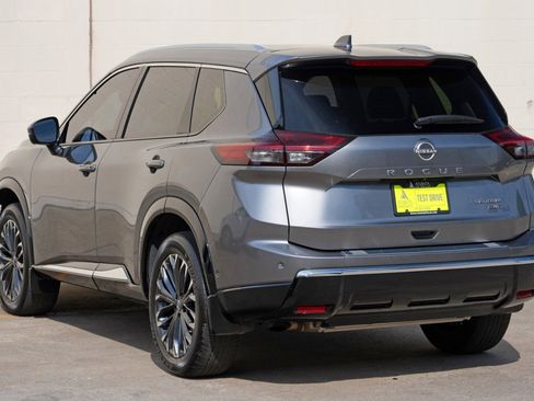 Used 2024 Nissan Rogue Platinum w/ Platinum Premium Package AWD/4WD image 47