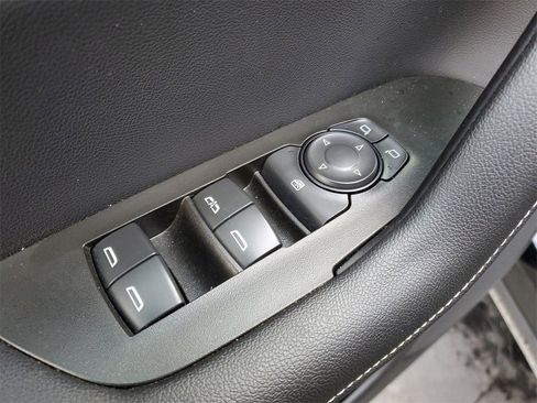 Used 2025 Chevrolet Blazer LT image 24