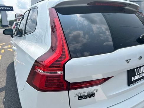 Used 2024 Volvo XC60 B5 Plus w/ Climate Package AWD/4WD image 9