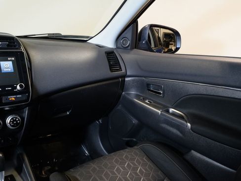 Used 2020 Mitsubishi Outlander Sport SE AWD/4WD image 14