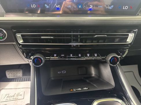 New 2026 Chevrolet Traverse LT AWD/4WD image 6