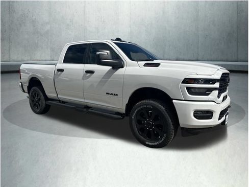 New 2026 RAM 2500 Big Horn AWD/4WD image 6