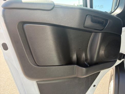 Used 2023 RAM ProMaster 2500 FWD image 13