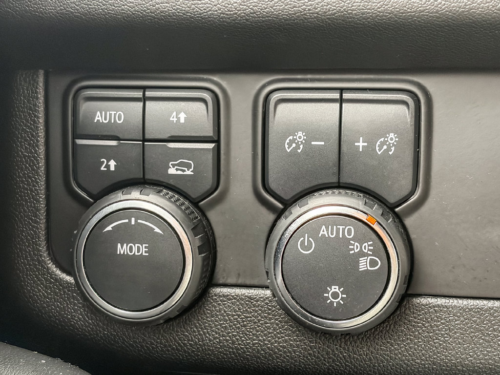 Used 2023 Chevrolet Tahoe LS AWD/4WD image 51