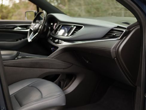 Used 2022 Buick Enclave Essence w/ Experience Buick Package image 34