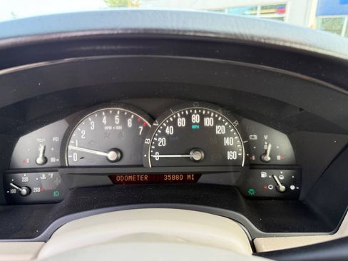 Used 2006 Cadillac XLR RWD image 19