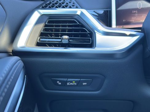 New 2026 BMW X6 xDrive40i w/ Climate Comfort Package image 26