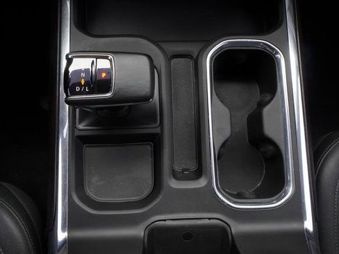 Used 2023 GMC Sierra 1500 SLT w/ SLT Premium Package image 27